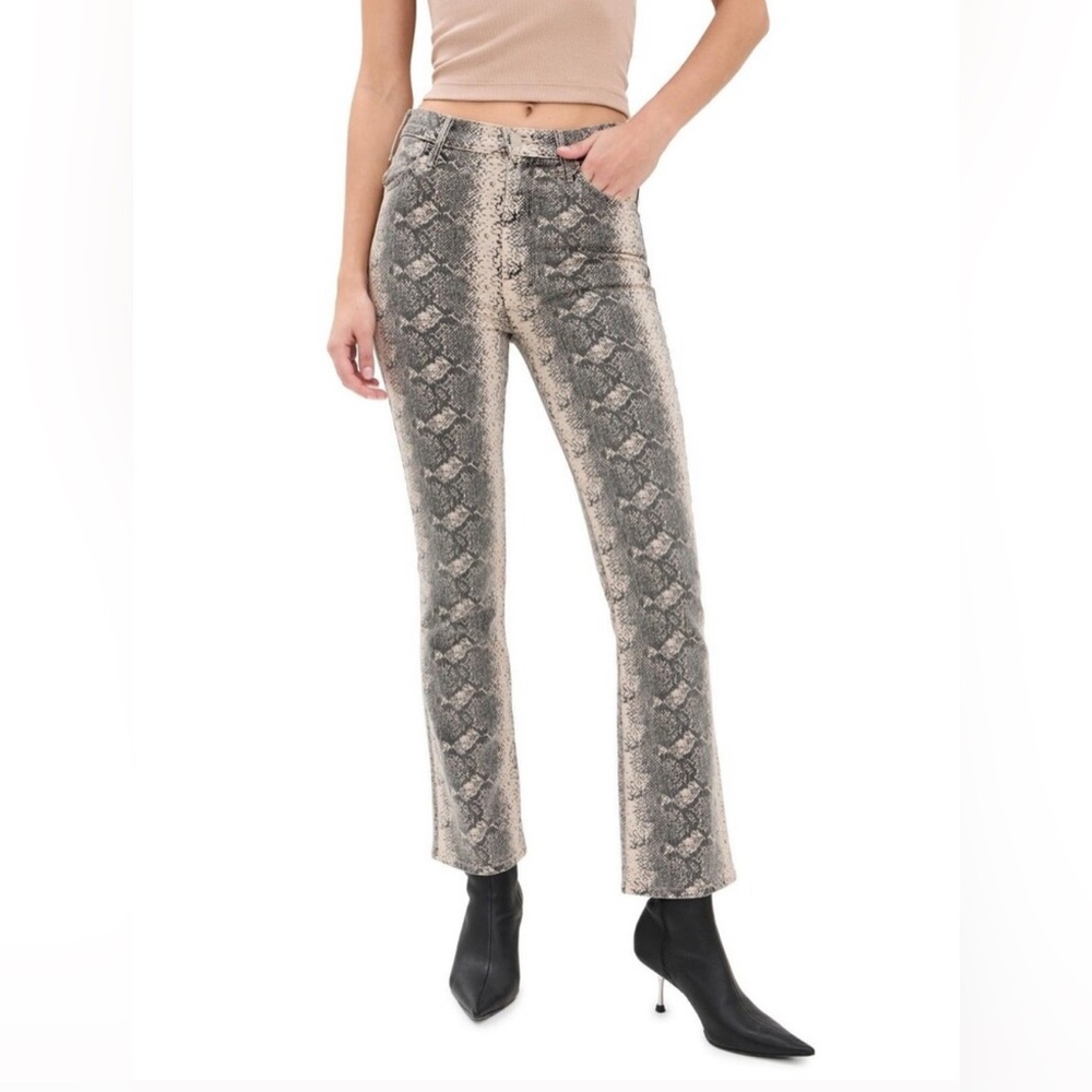 MOTHER The Hustler Flood Boa Babe🐍 Print Pants - Gray and Cream